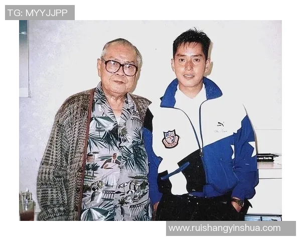 足球明星在战争岁月中的坚韧与荣耀：他们如何在战火中追逐梦想